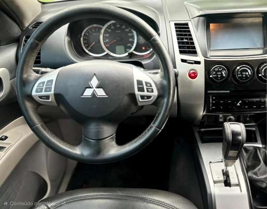 MITSUBISHI-PAJERO DAKAR-3.5 HPE 7 LUGARES 4X4 V6 24V FLEX 4P AUTOMÁTICO MITSUBISHI-PAJERO DAKAR-2013