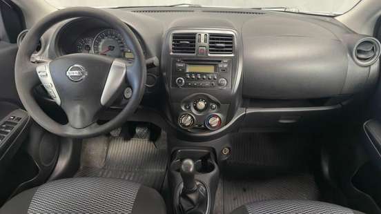 NISSAN-VERSA-2019