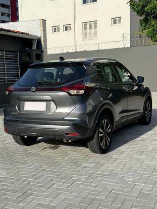 NISSAN-KICKS-2023