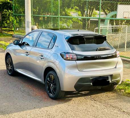 PEUGEOT-208-2023