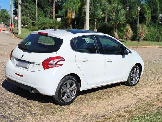 PEUGEOT-208-1.6 GRIFFE 16V FLEX 4P MANUAL PEUGEOT-208-2013