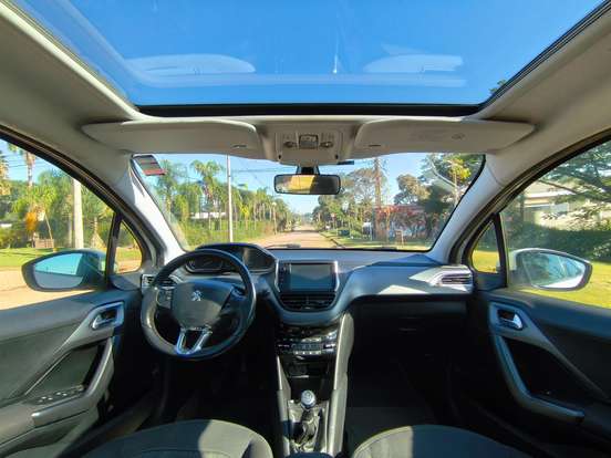 PEUGEOT-208-1.6 GRIFFE 16V FLEX 4P MANUAL PEUGEOT-208-2013