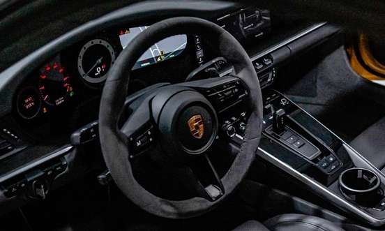 PORSCHE-911-2019