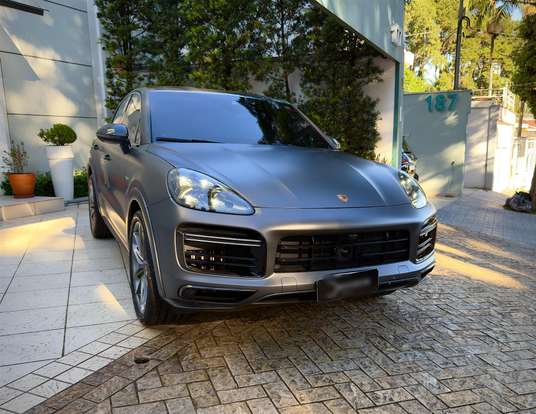 PORSCHE-CAYENNE-2020