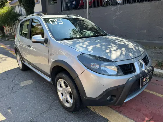 RENAULT SANDERO 1.6 STEPWAY 16V FLEX 4P MANUAL