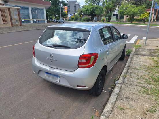 RENAULT-SANDERO-2015