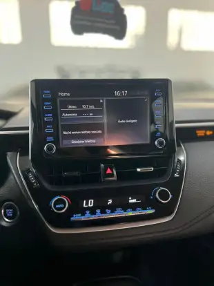 TOYOTA-COROLLA-2019