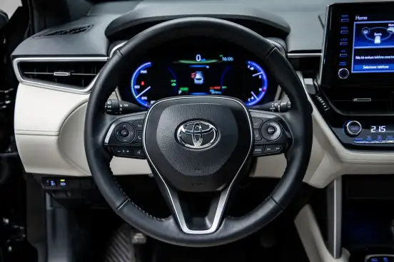 TOYOTA-COROLLA CROSS-2022