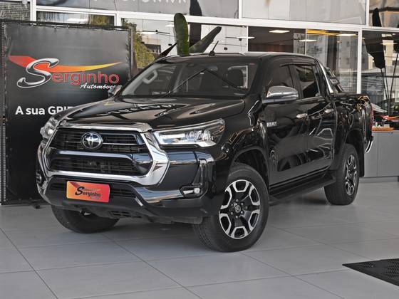 TOYOTA HILUX 2.8 D-4D TURBO DIESEL CD SRX 4X4 AUTOMÁTICO