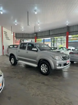 TOYOTA HILUX 3.0 SRV 4X4 CD 16V TURBO INTERCOOLER DIESEL 4P AUTOMÁTICO