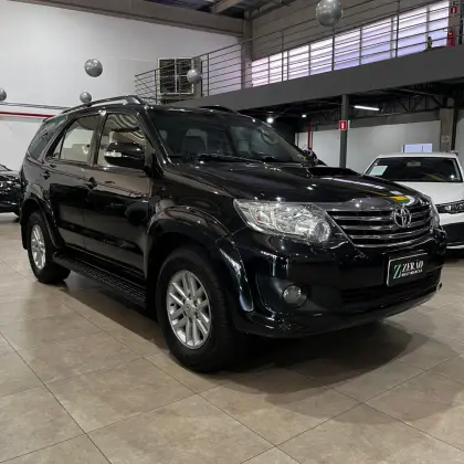 TOYOTA HILUX SW4 3.0 SRV 4X4 16V TURBO INTERCOOLER DIESEL 4P AUTOMÁTICO