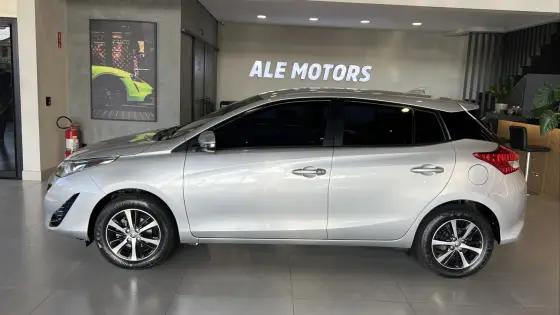TOYOTA YARIS 1.5 16V FLEX XS MULTIDRIVE