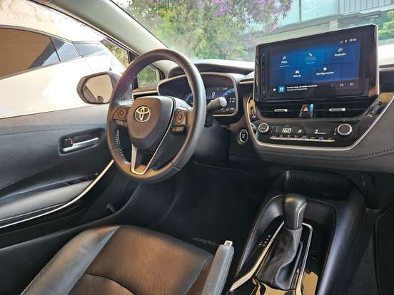 TOYOTA-COROLLA-2023