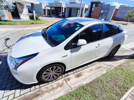 TOYOTA-PRIUS-1.8 16V HÍBRIDO 4P AUTOMÁTICO TOYOTA-PRIUS-2017
