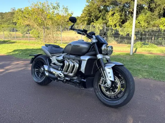 TRIUMPH ROCKET III R TRIUMPH ROCKET III R