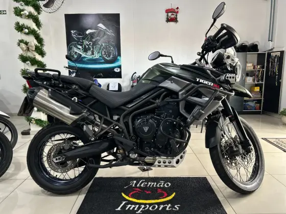 TRIUMPH TIGER 800 XCA 