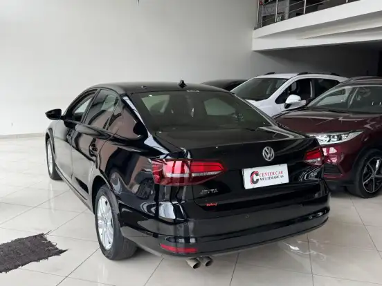 VOLKSWAGEN-JETTA-1.4 16V TSI COMFORTLINE GASOLINA 4P TIPTRONIC VOLKSWAGEN-JETTA-2017