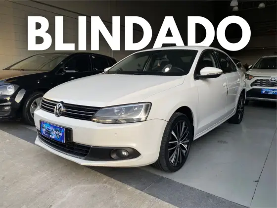 VOLKSWAGEN JETTA 2.0 TSI HIGHLINE 200CV GASOLINA 4P TIPTRONIC