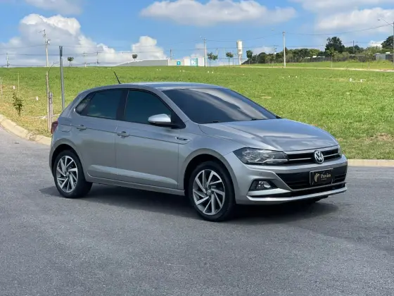 VOLKSWAGEN POLO 1.0 200 TSI HIGHLINE AUTOMÁTICO