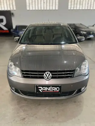 VOLKSWAGEN POLO SEDAN 1.6 MI 8V FLEX 4P MANUAL
