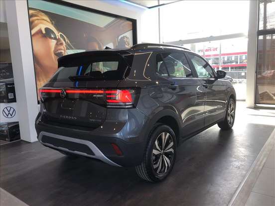 VOLKSWAGEN-T-CROSS-2026