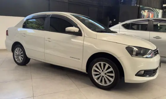 VOLKSWAGEN VOYAGE 1.6 MI COMFORTLINE 8V FLEX 4P MANUAL