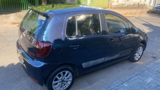 VOLKSWAGEN-FOX-2013