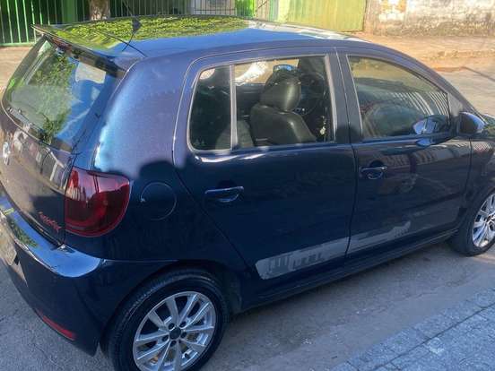 VOLKSWAGEN-FOX-1.6 MI ROCK IN RIO 8V FLEX 4P MANUAL VOLKSWAGEN-FOX-2013
