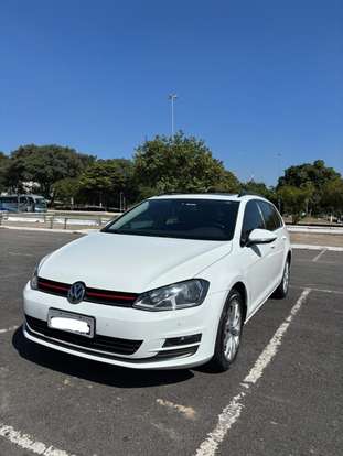 VOLKSWAGEN-GOLF-2015
