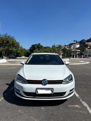 VOLKSWAGEN-GOLF-2015