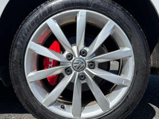 VOLKSWAGEN-GOLF-1.4 TSI VARIANT COMFORTLINE 16V GASOLINA 4P AUTOMÁTICO VOLKSWAGEN-GOLF-2015