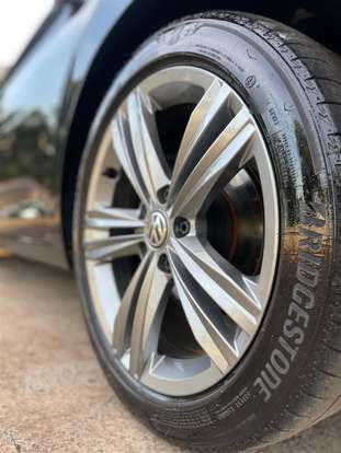 VOLKSWAGEN-JETTA-2019