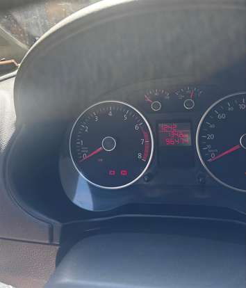 VOLKSWAGEN-SAVEIRO-2017