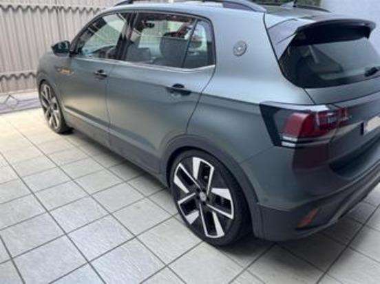 VOLKSWAGEN-T-CROSS-2025