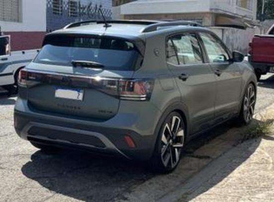 VOLKSWAGEN-T-CROSS-2025