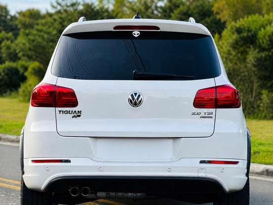 VOLKSWAGEN-TIGUAN-2.0 TSI R-LINE 16V TURBO GASOLINA 4P TIPTRONIC VOLKSWAGEN-TIGUAN-2012