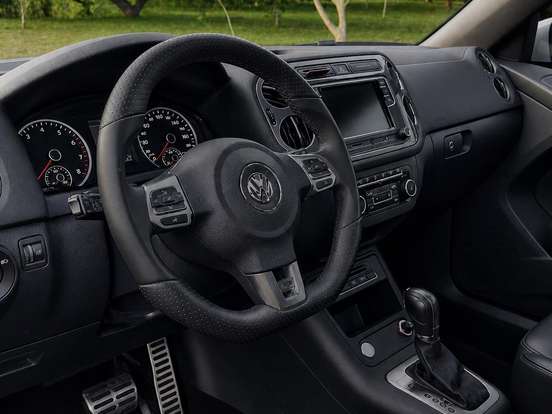 VOLKSWAGEN-TIGUAN-2.0 TSI R-LINE 16V TURBO GASOLINA 4P TIPTRONIC VOLKSWAGEN-TIGUAN-2012