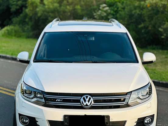 VOLKSWAGEN-TIGUAN-2.0 TSI R-LINE 16V TURBO GASOLINA 4P TIPTRONIC VOLKSWAGEN-TIGUAN-2012