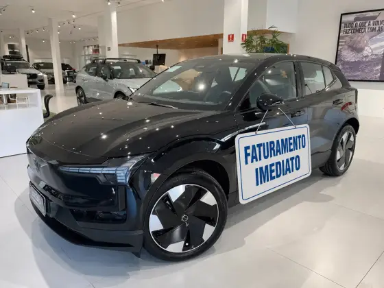 VOLVO EX30 51 KW ELÉTRICO PLUS