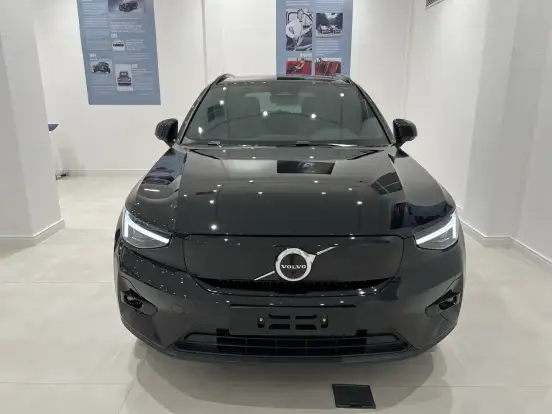 VOLVO-EX40-P8 RECHARGE TWIN ELECTRIC ULTRA AWD VOLVO-EX40-2025