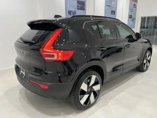 VOLVO-EX40-P8 RECHARGE TWIN ELECTRIC ULTRA AWD VOLVO-EX40-2025