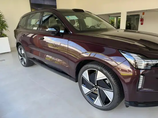 VOLVO-EX90-P8 RECHARGE TWIN ELECTRIC PERFORMANCE ULTRA AWD VOLVO-EX90-2025