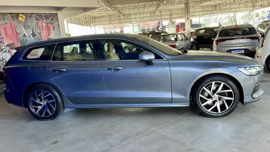 VOLVO-V60-2018
