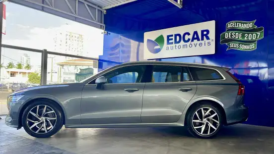 VOLVO-V60-2018