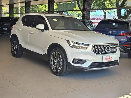 VOLVO XC40 1.5 T5 RECHARGE INSCRIPTION GEARTRONIC
