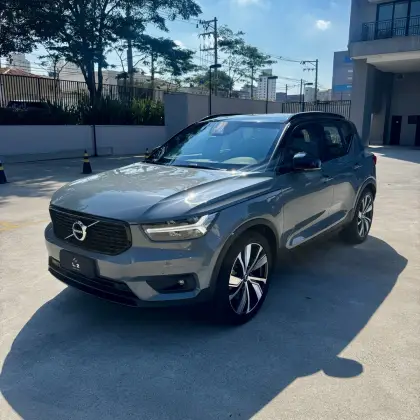 VOLVO XC40 1.5 T5 RECHARGE R-DESIGN GEARTRONIC