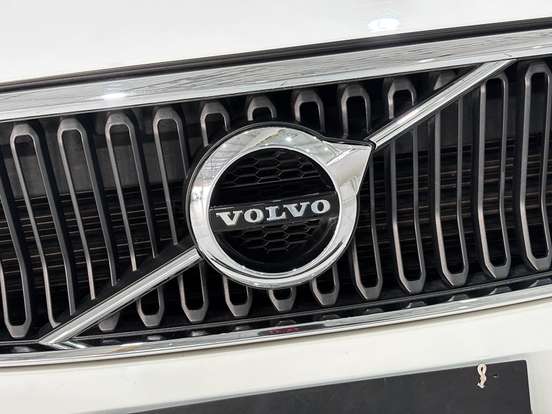 VOLVO-XC40-2.0 T4 GASOLINA GEARTRONIC VOLVO-XC40-2018
