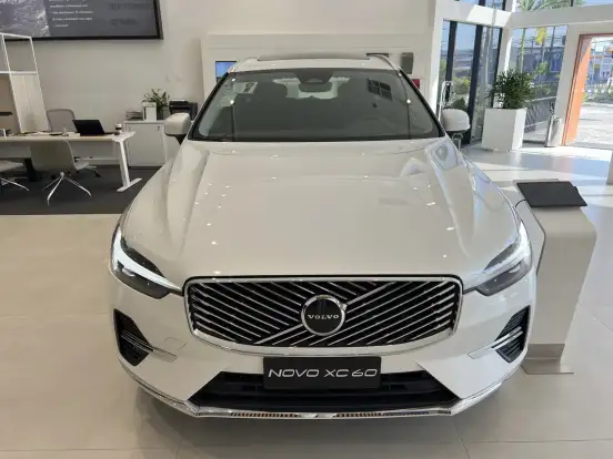 VOLVO-XC60-2.0 T8 PHEV PLUS AWD GEARTRONIC VOLVO-XC60-2025