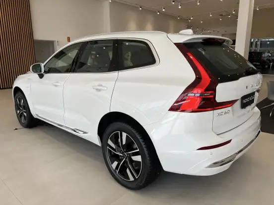 VOLVO-XC60-2.0 T8 PHEV PLUS AWD GEARTRONIC VOLVO-XC60-2025