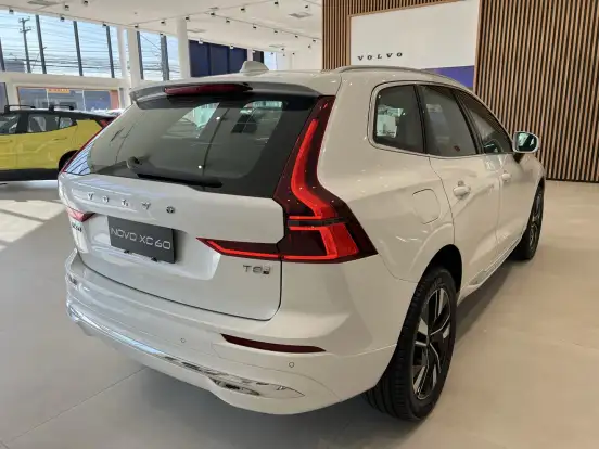 VOLVO-XC60-2.0 T8 PHEV PLUS AWD GEARTRONIC VOLVO-XC60-2025